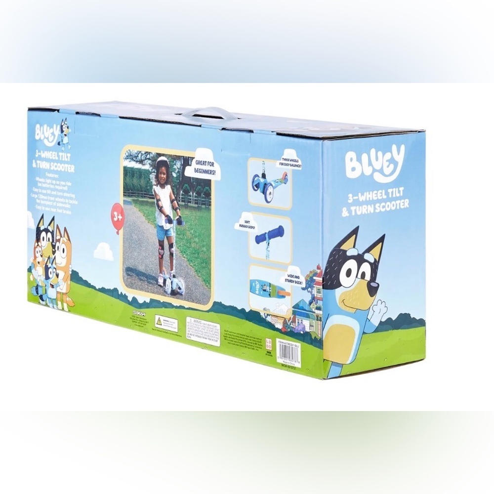 Bluey Light Up Wheel Tilt and Turn Toddler Scooter, 3 Wheel Kick Scooter kids